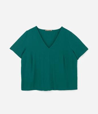 Blusa em Viscose com Decote em V Curve & Plus Size