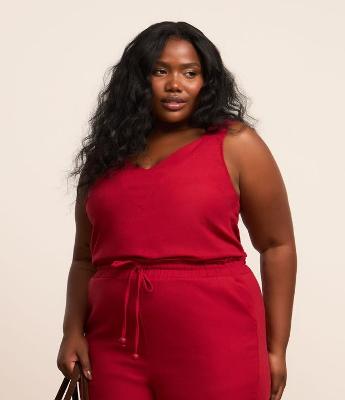 Regata em Viscolinho com Detalhe na Alça Curve & Plus Size