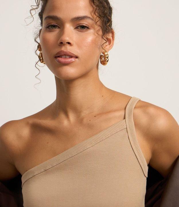 Blusa em Ribana com Ombro Só e Leve Textura - 2