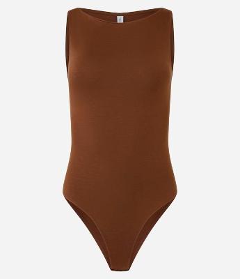 Body em Malha de Viscose com Decote Canoa