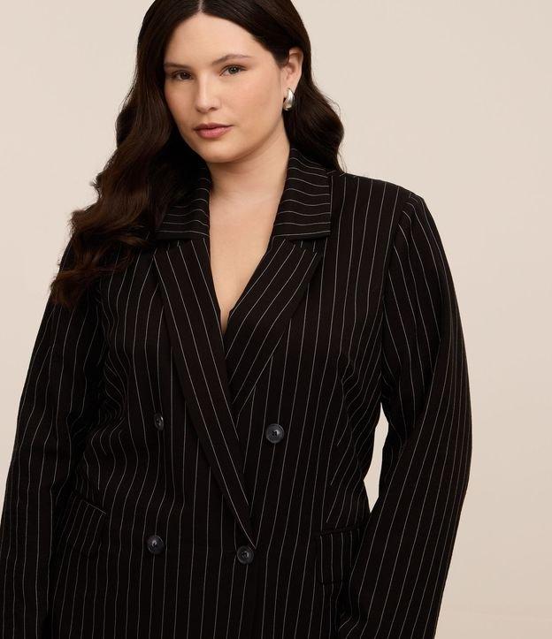 Blazer Alfaiataria com Risca de Giz Curve & Plus Size - 2