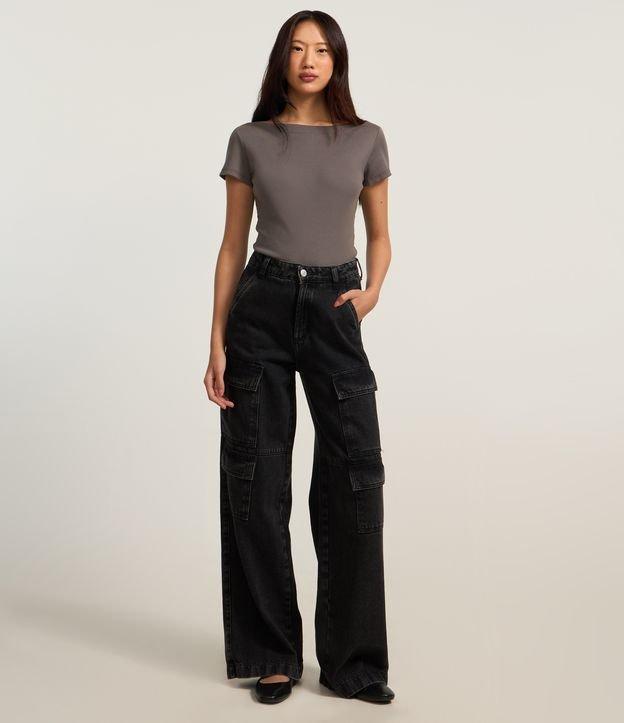 Blusa em Ribana com Decote Canoa e Manga Curta - 2