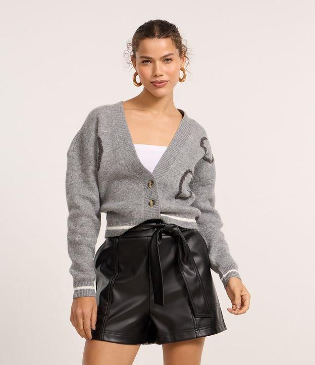Cardigan Curto em Tricô com Botões e Estampa de Corações - 2