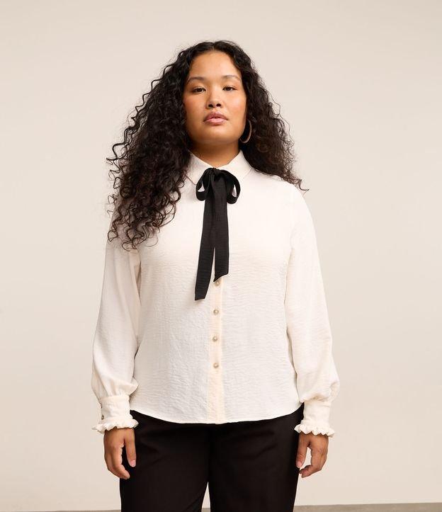 Camisa em Crepe com Lacinho Contrastante Curve & Plus Size - 1