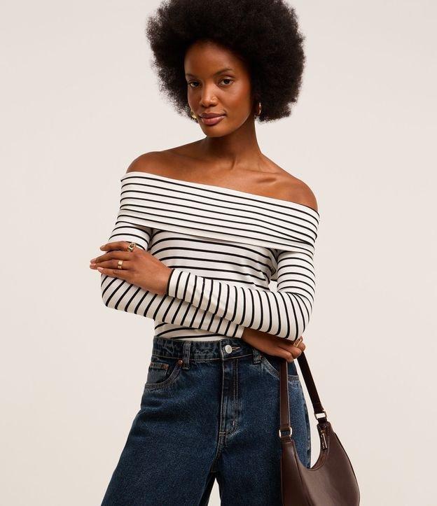 Blusa Ombro a Ombro Listrada com Pala Virada - 2