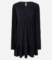 Vestido Curto Texturizado com Decote Transpassado - 1