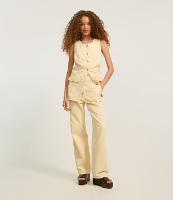 Calça Wide Leg em Sarja com Algodão Agroecológico Pregas e Bolsos Embutidos - 2