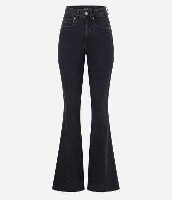 Calça Flare em Jeans com Elastano