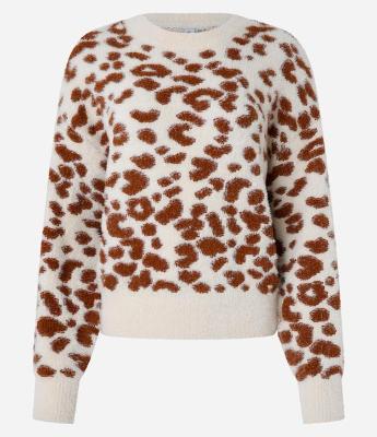 Suéter Slim em Tricô Animal Print com Textura Peludinha