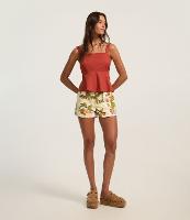 Short Baggy em Jeans Floral com Frutinhas e Pregas - 2