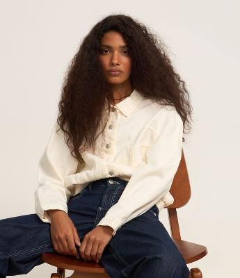 Jaqueta Bomber Jeans com Abotoamento Frontal e Recortes