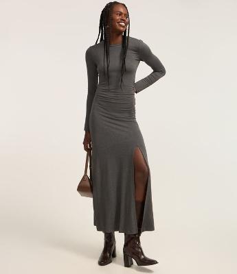 Vestido Reto Longo em Moletinho com Fenda