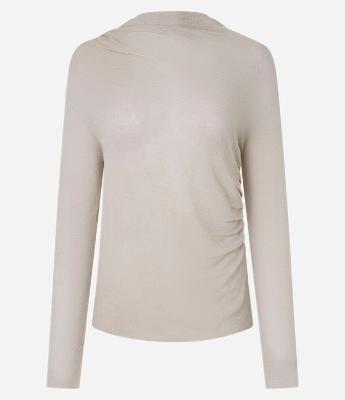 Blusa em Tricô Leve com Gola Degagê e Franzido Lateral