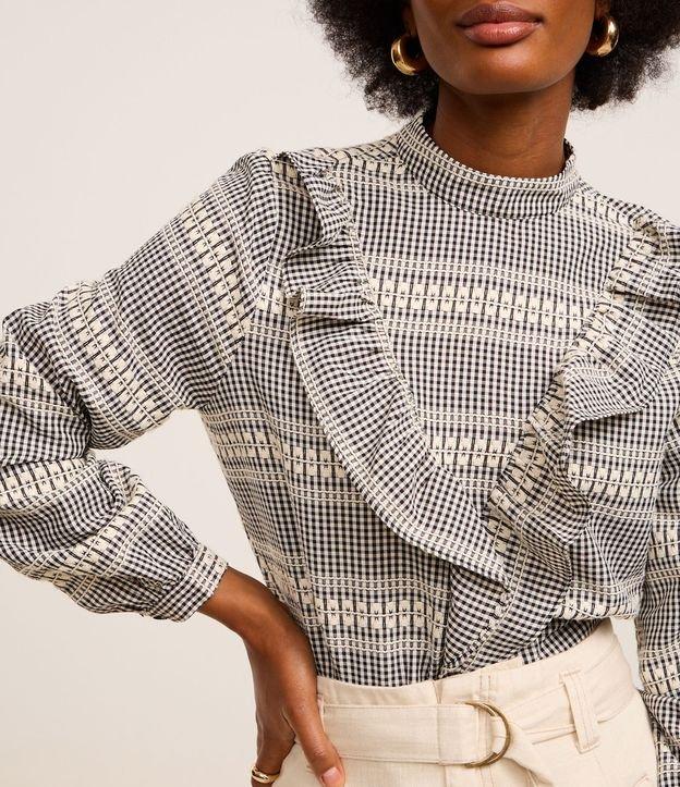 Blusa em Anarruga Xadrez com Babado V - 2