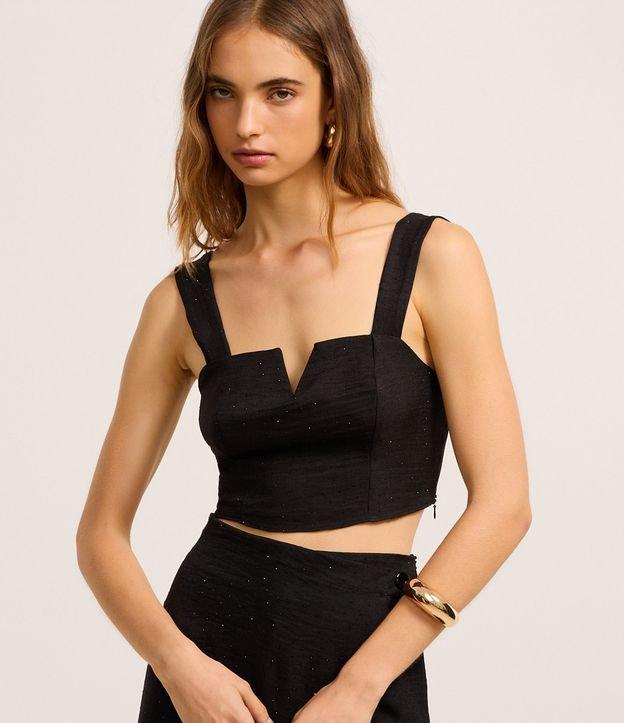 Blusa Cropped em Crepe com Decote Diferenciado e Brilho - 2