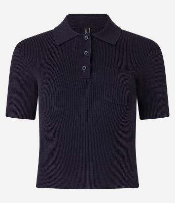 Blusa Polo em Tricô Caneladinha com Bolso no Peito