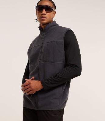 Colete Esportivo com Recortes e Zíper