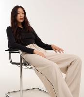 Calça Reto Alfaiatada com Riscas de Giz e Contraste Lateral - 2