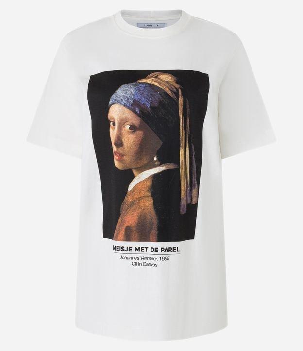 Camiseta em Algodão com Estampa Mulher com Brinco de Pérola - 1