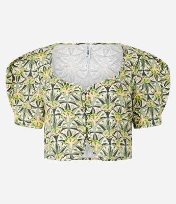 Blusa Cropped em Viscolinho com Estampa Cogumelos