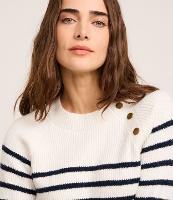 Suéter em Tricô com Botões na Cava e Estampa Listras - 2