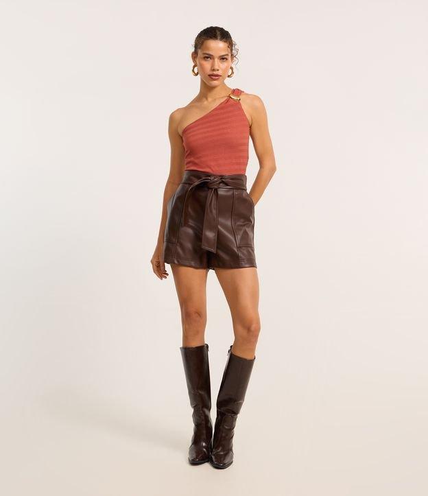 Short Curto em PU com Amarração Frontal - 2