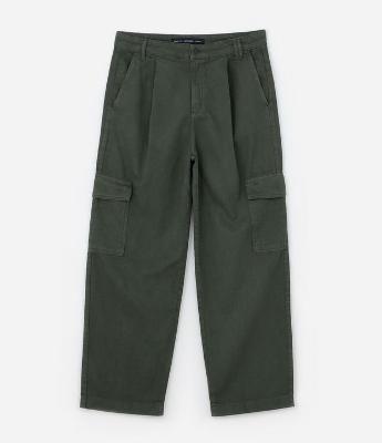 Calça Super Baggy em Sarja Metalizada com Algodão Agroecológico e Bolsos Cargos