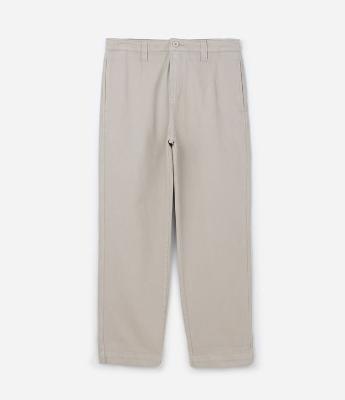 Calça Baggy Chino em Sarja com Bolsos e Detalhe no Cós