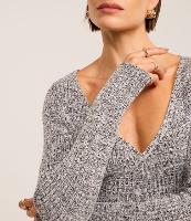 Blusa em Viscose com Decote V Transpassado - 2