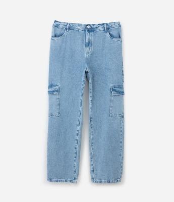 Calça Reta Jeans Marmorizado e Bolso Cargo Curve & Plus Size