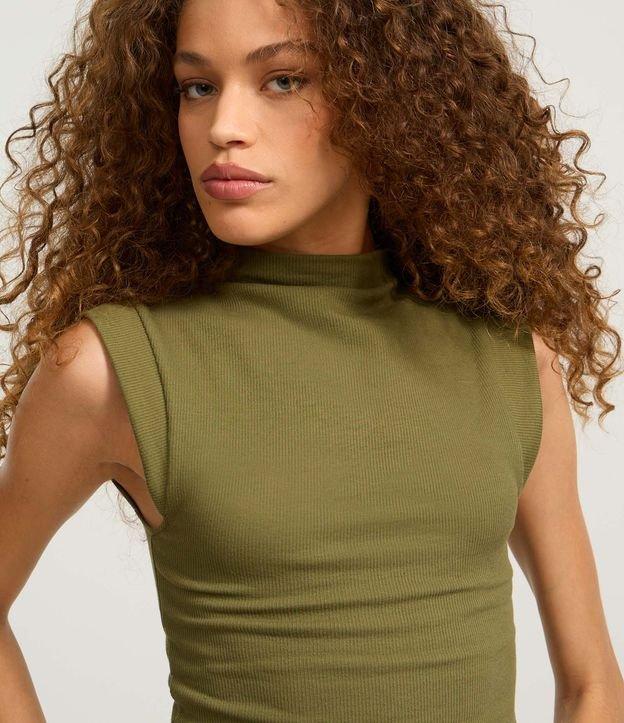 Blusa em Ribana com Golinha Alta e Cava Estendida - 2