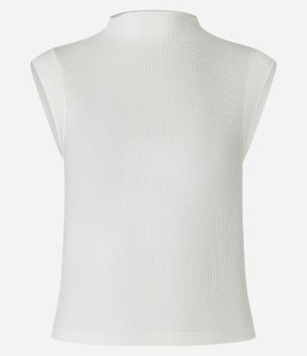 Blusa em Ribana com Golinha Alta e Cava Estendida