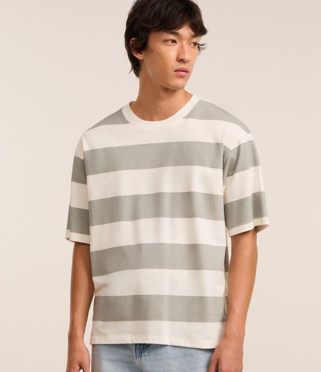 Camiseta Boxy em Algodão com Estampa de Listras Largas - 2