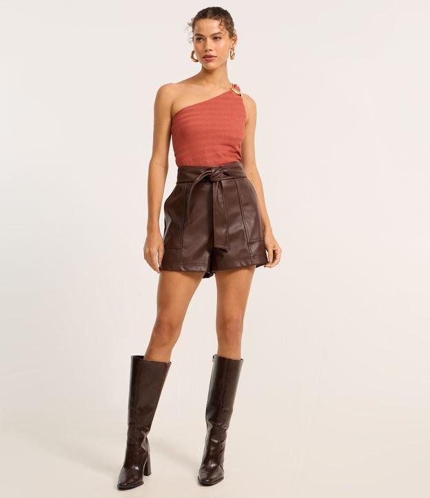 Blusa Texturizada com Um Ombro Só e Aviamento em Metal - 2