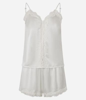 Pijama Short Doll Alcinha em Cetim com Rendinha e Botões