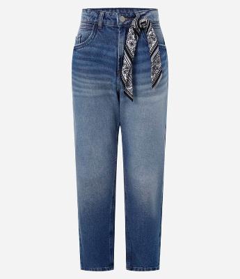 Calça Mom Jeans com Cintura Alta e Lencinho no Passante