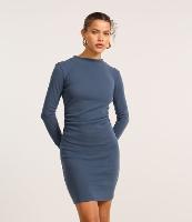 Vestido Curto em Suedine com Gola Alta - 3