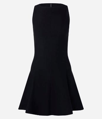 Vestido Curto Evasê em Bengaline com Pregas