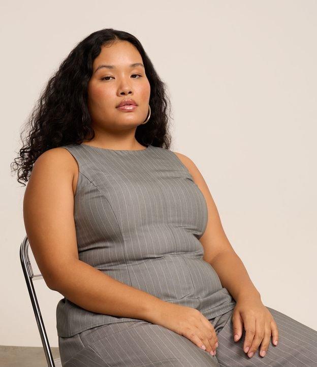 Blusa Alfaiatada com Listras Riscas de Giz Curve & Plus Size - 1