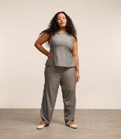 Blusa Alfaiatada com Listras Riscas de Giz Curve & Plus Size - 2