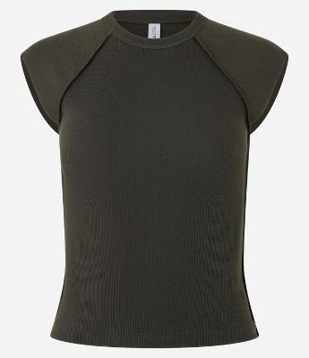 Blusa Regular em Ribana com Detalhe de Costura