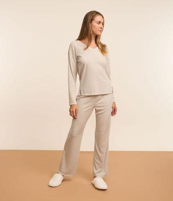 Pijama Longo em Ribana com Gola V