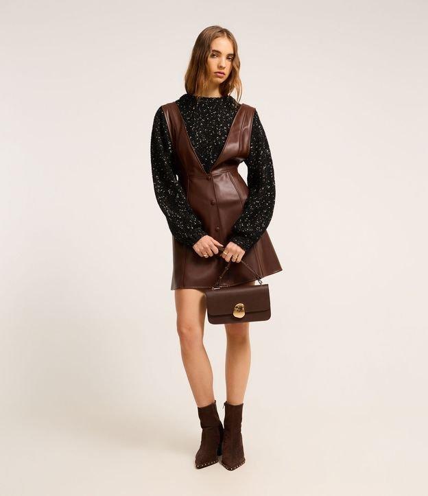 Salopete em PU com Decote Profundo e Botões - 2