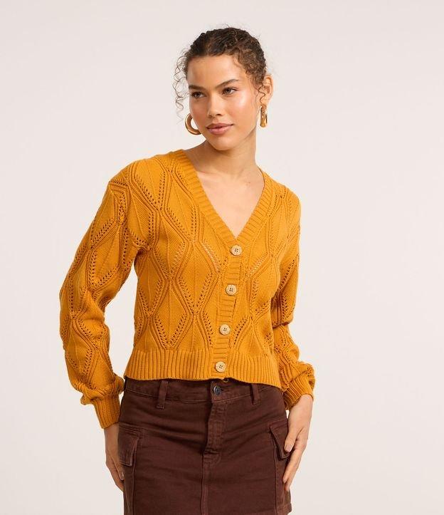 Casaco Curto em Tricô com Ponto Diferenciado - 2