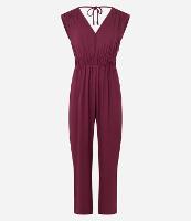 Macacão Flare em Viscose com Decote V e Elástico na Cintura - 1