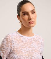 Blusa em Renda com Textura em Formato de Flores - 3