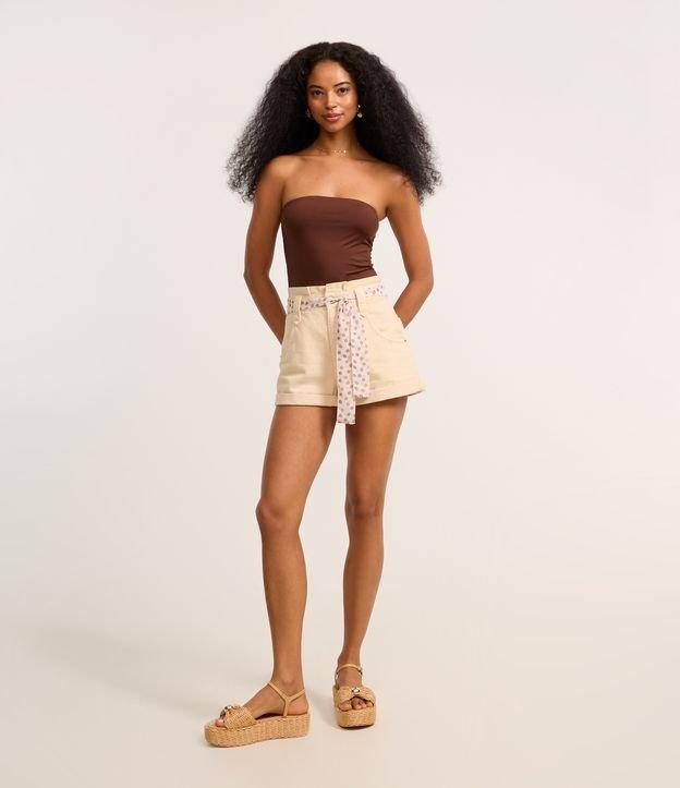 Short Mom em Sarja com Cinto Lenço e Barra Dobrada - 2