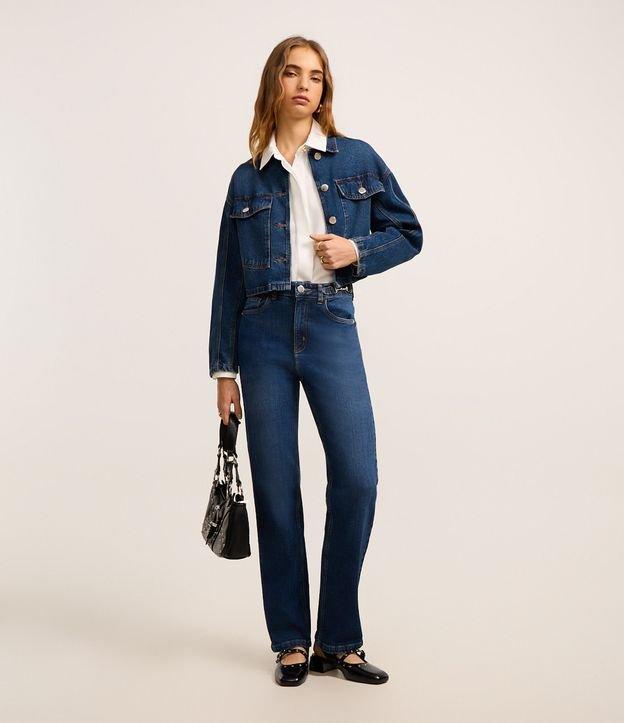 Calça Reta Comfort em Jeans com Grilhão no Cós - 2