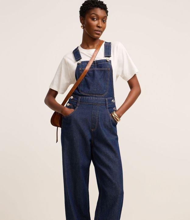 Jardineira Longa em Jeans com Botões Laterais - 3