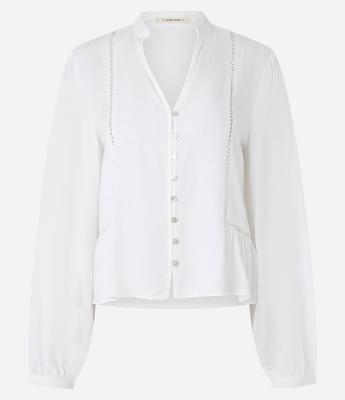 Camisa Bata em Viscose com Detalhes de Entremeios
